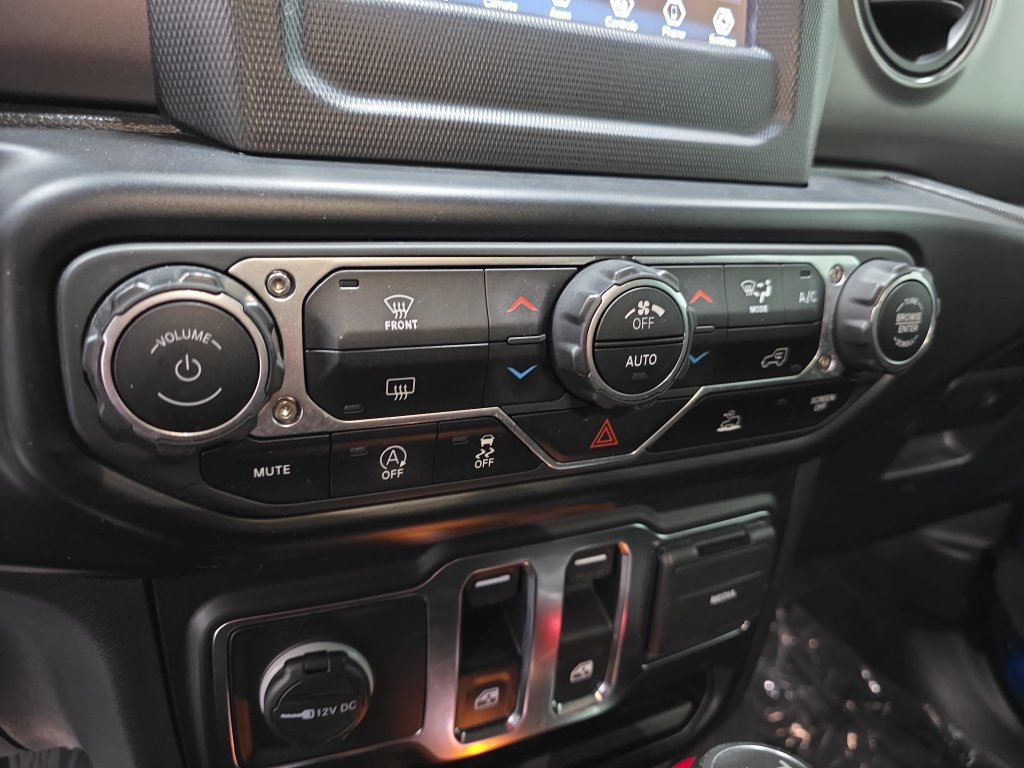 Used 2021 Jeep Wrangler Sport AWD/4WD image 20