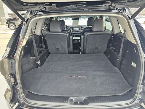 Used 2015 Toyota Highlander Limited Platinum image 7