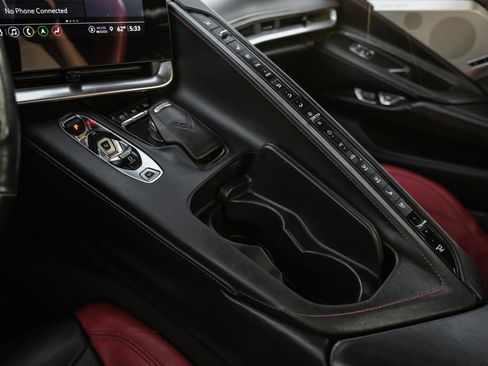 Used 2022 Chevrolet Corvette Stingray Premium Conv w/ Z51 Performance Package image 25