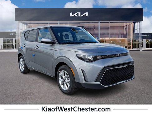 New 2025 Kia Soul LX w/ LX Technology Package image 1