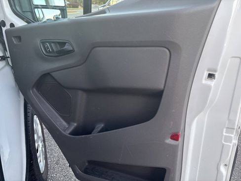 Used 2024 Ford Transit 250 Low Roof w/ Exterior Upgrade Package image 18