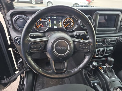 Used 2021 Jeep Wrangler Unlimited Sport image 16