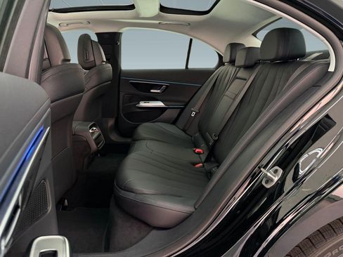 New 2026 Mercedes-Benz E 350 Sedan image 12