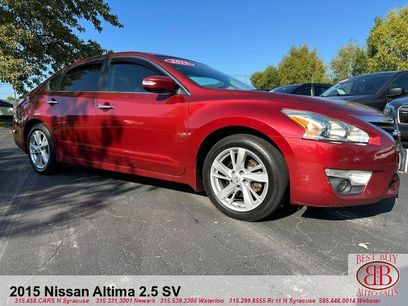 Used 2015 Nissan Altima 2.5 SV w/ Convenience Package