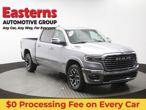 Used 2025 RAM 1500 Laramie AWD/4WD image 53