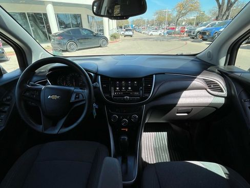 Used 2021 Chevrolet Trax LS w/ Tint and Cruise Package image 11