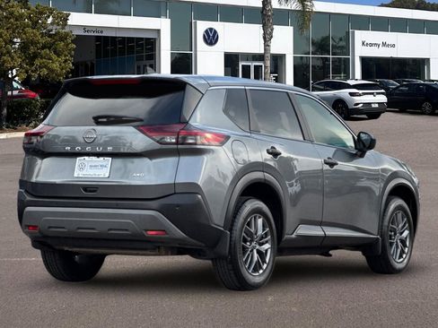 Used 2023 Nissan Rogue S image 4
