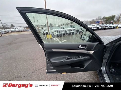 Used 2013 INFINITI G37 x w/ Premium Pkg image 25