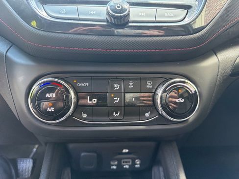 Used 2023 Chevrolet TrailBlazer RS w/ Sun and Liftgate Package AWD/4WD image 35