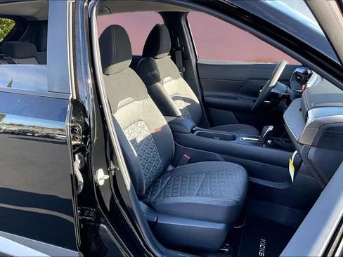 New 2026 Nissan Kicks SV w/ Charging Package FWD image 9