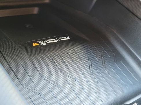 New 2026 Chevrolet Equinox EV LT image 13