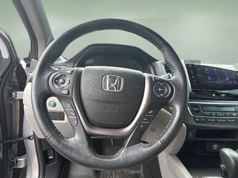Used 2017 Honda Pilot EX-L image 10