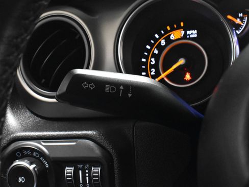 Used 2020 Jeep Wrangler Unlimited Sport S image 11