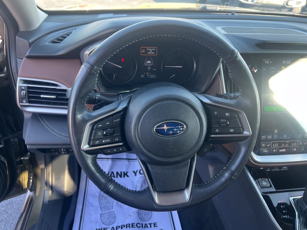 Used 2025 Subaru Outback Touring XT AWD/4WD image 14