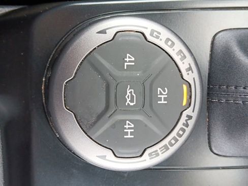 Used 2025 Ford Bronco Outer Banks AWD/4WD image 25