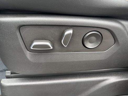 Used 2023 Cadillac Escalade Sport image 19