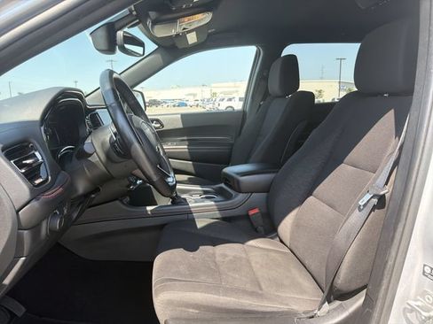Used 2025 Dodge Durango GT AWD/4WD image 9
