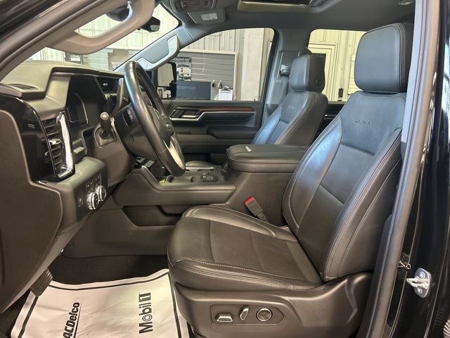 Used 2024 GMC Sierra 3500 Denali w/ Denali Reserve Package AWD/4WD image 10