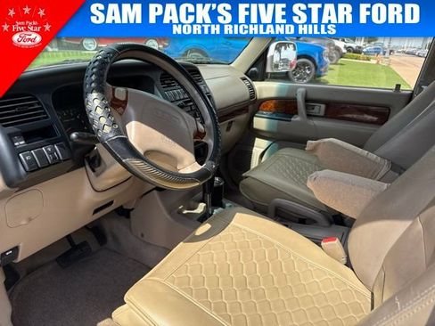 Used 2001 Isuzu Trooper 2WD 4-Door image 6