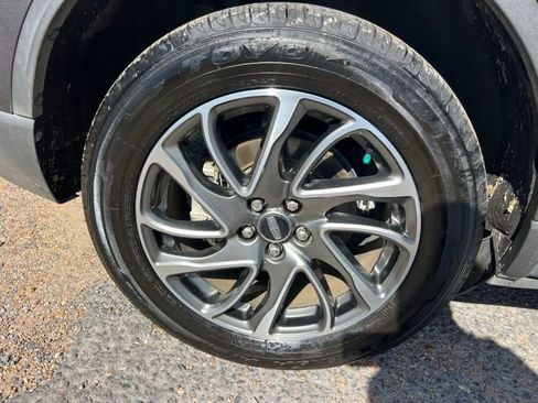 Used 2020 Lincoln Corsair FWD w/ Equipment Group 101A image 10