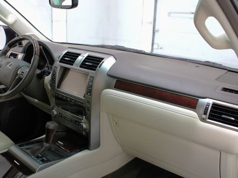 Used 2015 Lexus GX 460 w/ Premium Package AWD/4WD image 49
