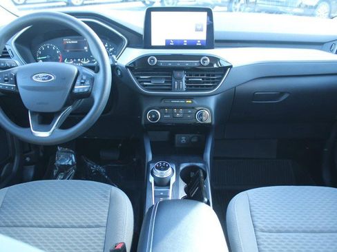 Used 2022 Ford Escape SE image 14