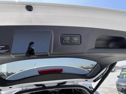 Used 2025 Kia Telluride S FWD image 25