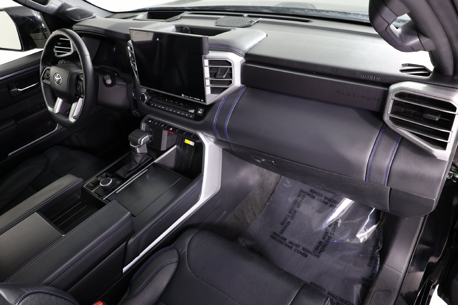Used 2023 Toyota Sequoia Platinum AWD/4WD image 38