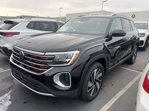 New 2026 Volkswagen Atlas SEL image 2