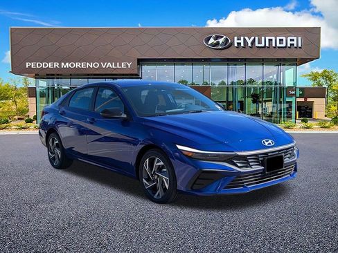 New 2025 Hyundai Elantra SEL image 8
