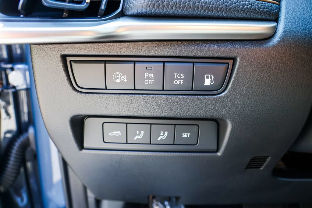 Used 2025 MAZDA CX-70 Plug-In Hybrid w/ Premium Pkg AWD/4WD image 17