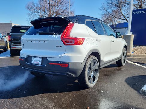 New 2026 Volvo XC40 B5 Ultra w/ Climate Package image 4