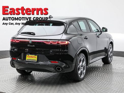 Used 2024 Alfa Romeo Tonale Veloce AWD/4WD image 5