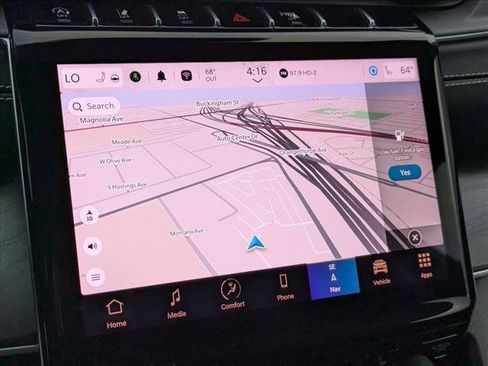 Used 2023 Jeep Grand Cherokee Limited w/ Black Appearance Package image 14