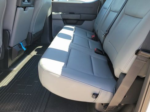 New 2026 Ford F250 XL w/ XL Chrome Package image 7