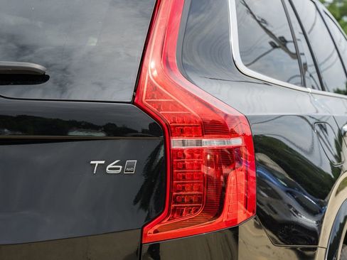 Used 2022 Volvo XC90 T6 Inscription w/ Climate Package image 6