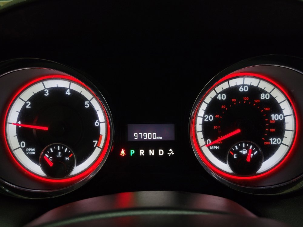 Used 2016 Dodge Grand Caravan SE FWD image 23