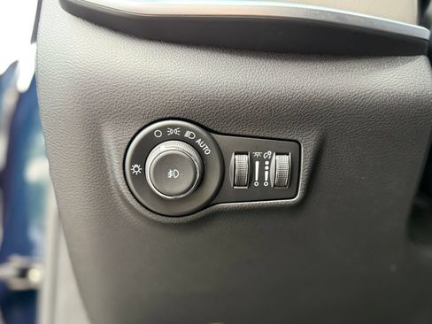 New 2026 Jeep Compass Limited w/ Sun, Sound & Navigation Group AWD/4WD image 19