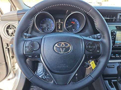 Used 2018 Toyota Corolla iM image 22