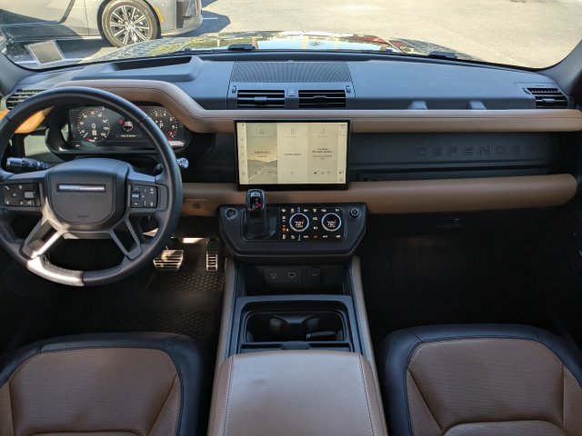 Used 2022 Land Rover Defender 110 X AWD/4WD image 14