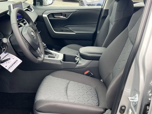 New 2025 Toyota RAV4 XLE image 7
