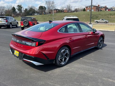 New 2026 Hyundai Sonata SEL FWD image 3