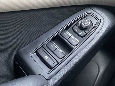 Used 2021 Subaru Ascent Premium w/ Convenience Package image 19