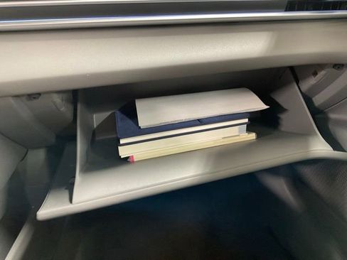 Used 2025 Hyundai Elantra SEL image 34