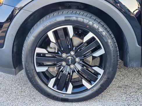 Used 2023 Kia Telluride SX image 7