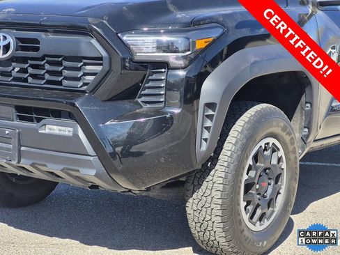 Used 2024 Toyota Tacoma TRD Off-Road image 5