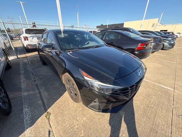 Used 2021 Hyundai Elantra SEL w/ Convenience Package FWD image 1