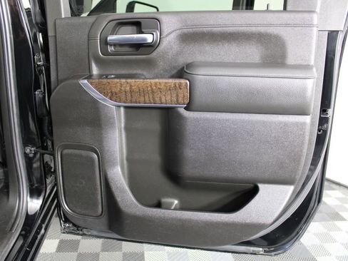Used 2022 GMC Sierra 2500 Denali image 35