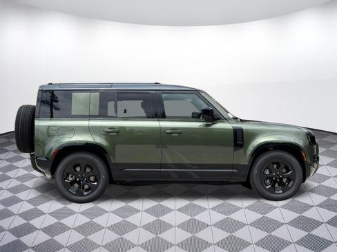 New 2026 Land Rover Defender 110 X-Dynamic SE AWD/4WD image 7