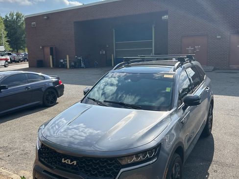 Certified 2023 Kia Sorento S w/ Panoramic Sunroof Package AWD/4WD image 9